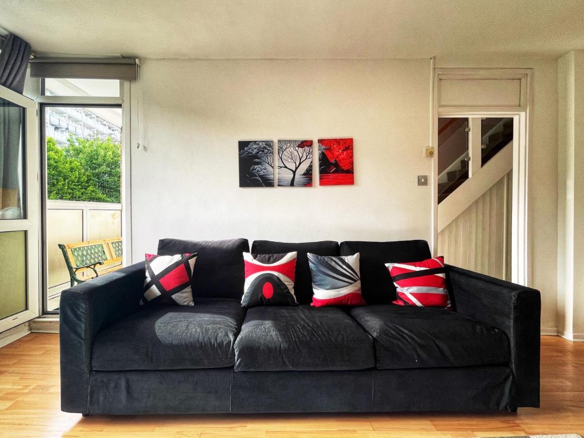 Noah'S Place In Mile End Лондон Экстерьер фото